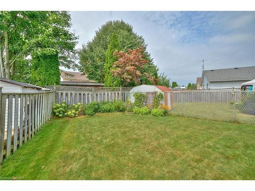 7395 Alex Avenue, Niagara Falls, ON - Outdoor