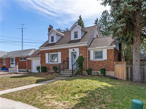 327 Darling Street, Brantford, ON - Outdoor With Facade