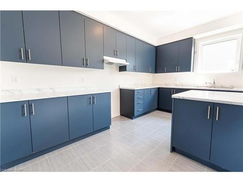 25 Oriole Crescent, Port Colborne, ON - Indoor Photo Showing Kitchen