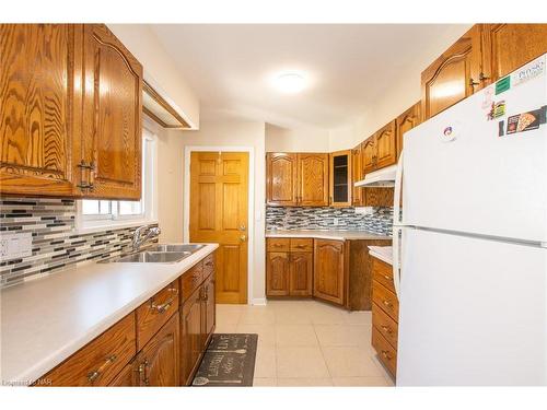 78 Gram Avenue, Welland, ON - Indoor Photo Showing Kitchen With Double Sink