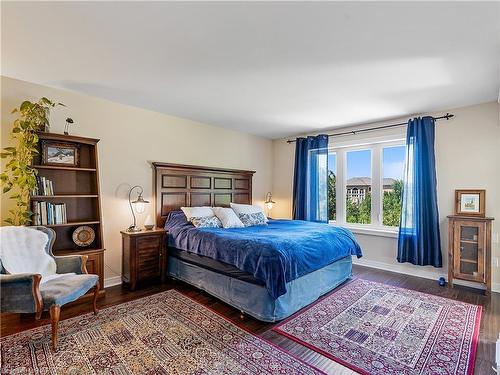 3535 Cardinal Drive, Niagara Falls, ON - Indoor Photo Showing Bedroom