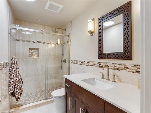 3535 Cardinal Drive, Niagara Falls, ON - Indoor Photo Showing Bathroom