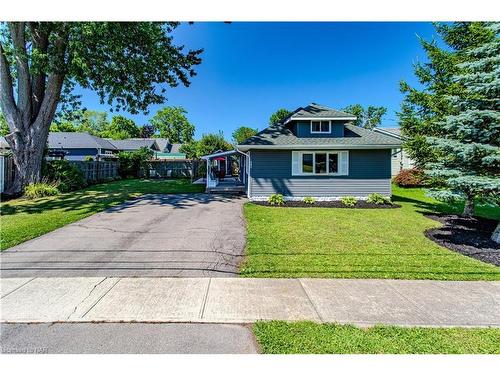 3732 Concord Avenue Avenue, Crystal Beach, ON - Outdoor With Facade