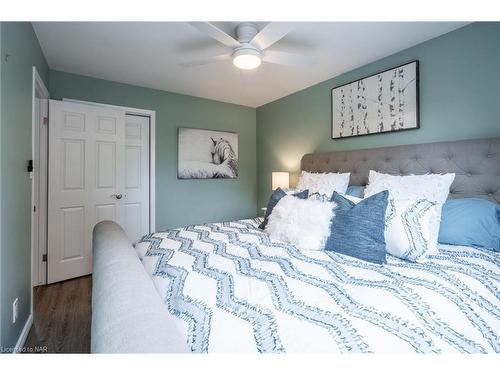 7 Royal Oak Drive, St. Catharines, ON - Indoor Photo Showing Bedroom