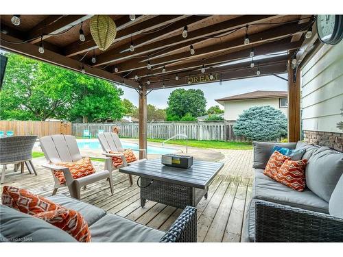 7 Royal Oak Drive, St. Catharines, ON - Outdoor With Deck Patio Veranda With Exterior