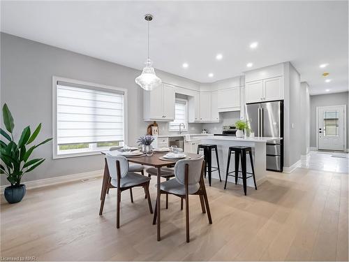 32 Austin Drive, Welland, ON - Indoor Photo Showing Other Room