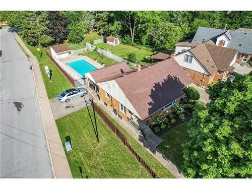 381 Niagara Street, St. Catharines, ON - Outdoor With In Ground Pool