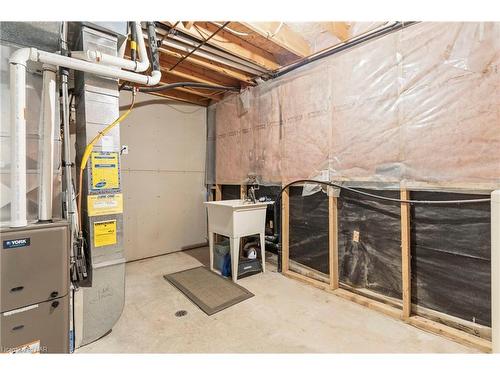 840 Fairway Crescent, Kitchener, ON - Indoor Photo Showing Basement