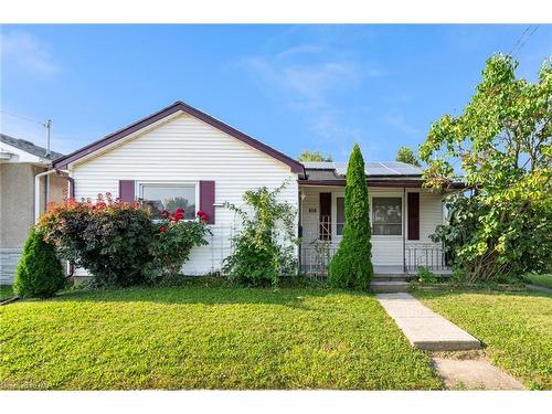 618 Lincoln Street, Welland, ON - Outdoor With Facade