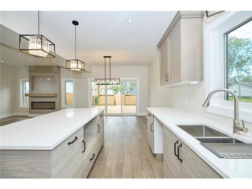 3739 Dominion Road, Ridgeway, ON - Indoor Photo Showing Kitchen With Double Sink With Upgraded Kitchen