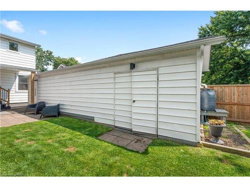 6326 Skinner Street, Niagara Falls, ON - Outdoor With Exterior