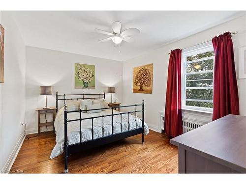 161 Wilton Avenue, Welland, ON - Indoor Photo Showing Bedroom