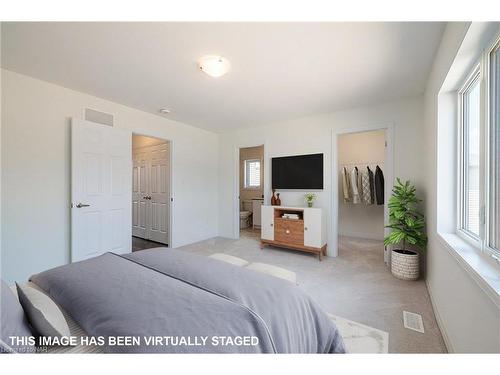 20 Brighton Lane, Thorold, ON - Indoor Photo Showing Bedroom