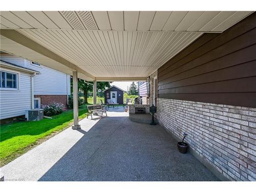 48 Robert Street, Welland, ON - Outdoor With Deck Patio Veranda