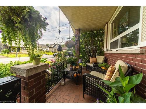 6442 Taylor Street, Niagara Falls, ON - Outdoor With Deck Patio Veranda With Exterior