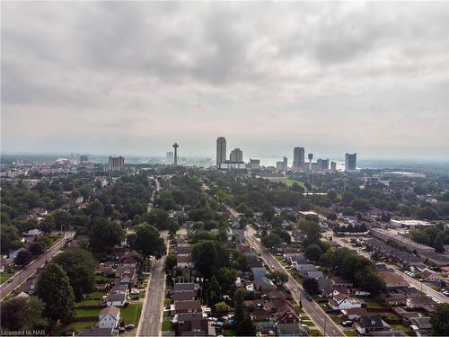 6442 Taylor Street, Niagara Falls, ON - Outdoor With View