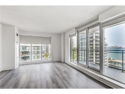 1211-2121 Lakeshore Boulevard W, Etobicoke, ON - Indoor