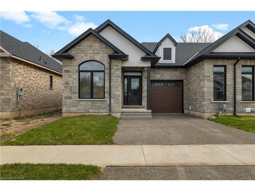 506 Royal Ridge Drive, Ridgeway, ON - Outdoor With Facade