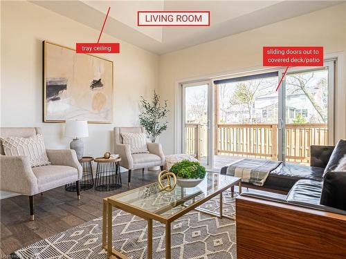 506 Royal Ridge Drive, Ridgeway, ON - Indoor Photo Showing Living Room