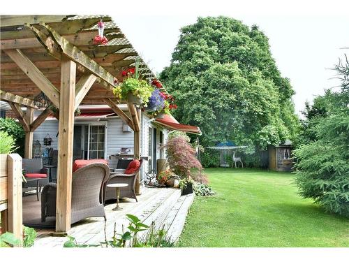 8 Henry Street, Niagara-On-The-Lake, ON - Outdoor With Deck Patio Veranda