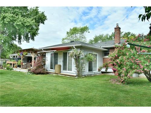 8 Henry Street, Niagara-On-The-Lake, ON - Outdoor