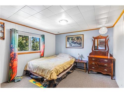 2225 North Shore Drive, Lowbanks, ON - Indoor Photo Showing Bedroom