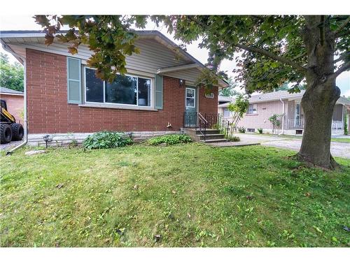 6820 Wilinger Street, Niagara Falls, ON - Outdoor