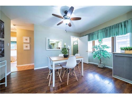 6820 Wilinger Street, Niagara Falls, ON - Indoor Photo Showing Dining Room