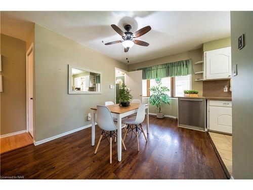 6820 Wilinger Street, Niagara Falls, ON - Indoor Photo Showing Dining Room