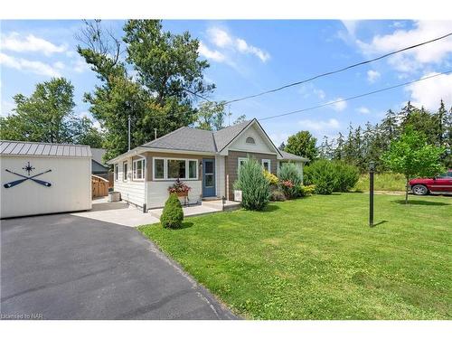 237 Cherryhill Blvd Boulevard S, Crystal Beach, ON - Outdoor