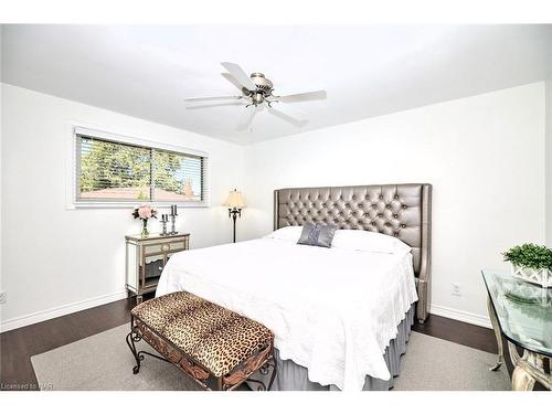 47 Monarch Park Drive, St. Catharines, ON - Indoor Photo Showing Bedroom