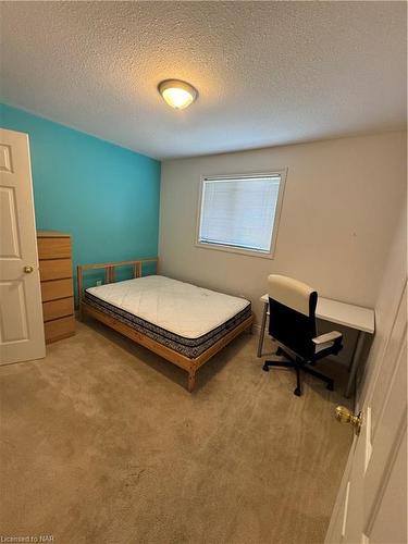 85 Young Crescent, Niagara-On-The-Lake, ON - Indoor Photo Showing Bedroom