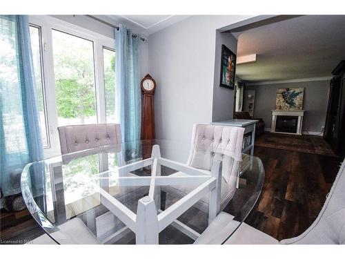 32 Duncan Drive, St. Catharines, ON - Indoor Photo Showing Dining Room