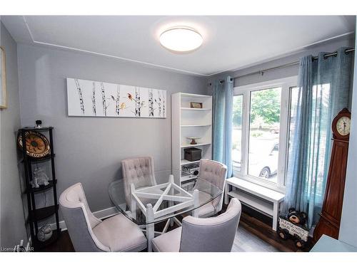 32 Duncan Drive, St. Catharines, ON - Indoor Photo Showing Dining Room