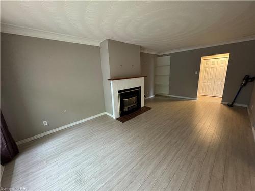 19 Victor Boulevard, St. Catharines, ON - Indoor With Fireplace