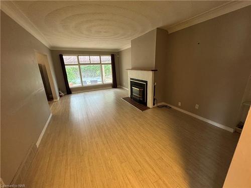 19 Victor Boulevard, St. Catharines, ON - Indoor With Fireplace