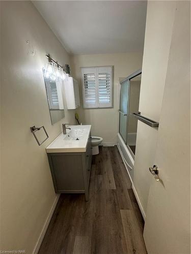 19 Victor Boulevard, St. Catharines, ON - Indoor Photo Showing Laundry Room