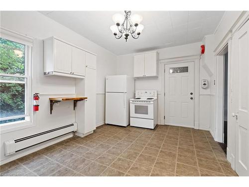 88 York Street, St. Catharines, ON - Indoor Photo Showing Kitchen