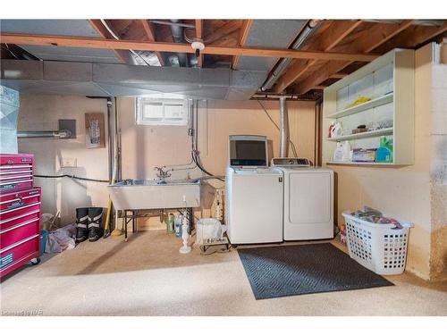 46 Prince Charles Drive, St. Catharines, ON - Indoor Photo Showing Laundry Room