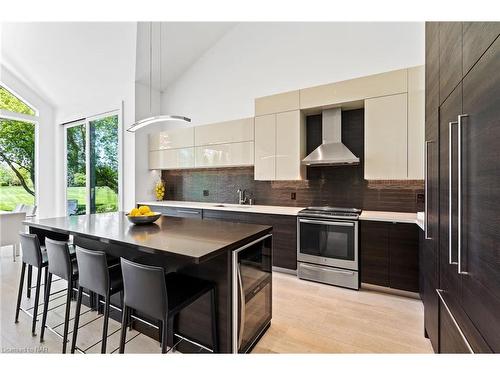 747 Green Street, Niagara-On-The-Lake, ON - Indoor Photo Showing Kitchen