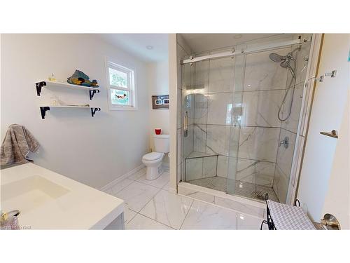 84 Ziraldo Road, St. Catharines, ON - Indoor Photo Showing Bathroom