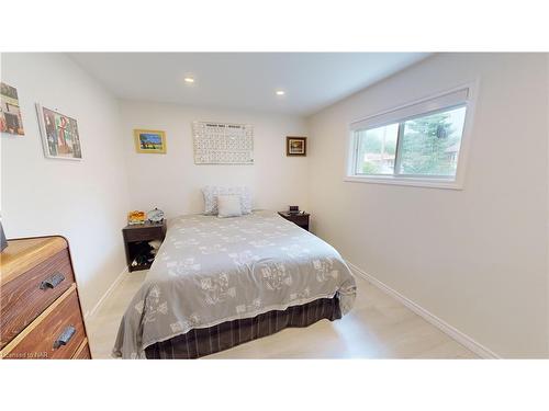 84 Ziraldo Road, St. Catharines, ON - Indoor Photo Showing Bedroom