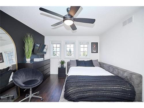 68 Welstead Drive, St. Catharines, ON - Indoor Photo Showing Bedroom