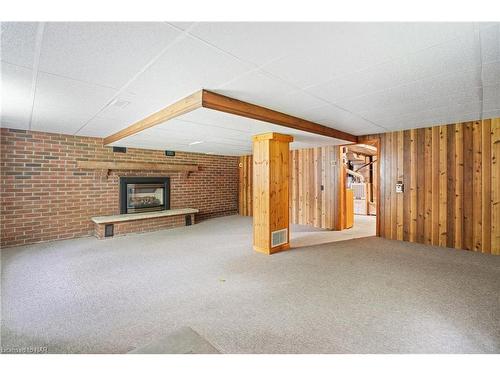 499 North Mill Street, Ridgeway, ON - Indoor With Fireplace