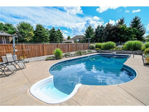 64 Sandra Drive, Fenwick, ON - Outdoor With In Ground Pool With Backyard