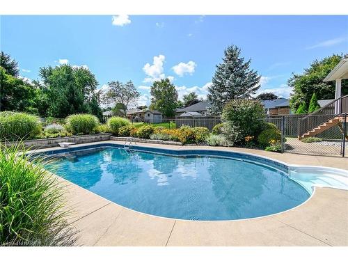 64 Sandra Drive, Fenwick, ON - Outdoor With In Ground Pool With Backyard