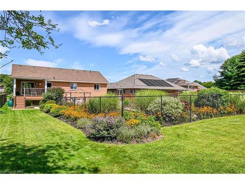 64 Sandra Drive, Fenwick, ON - Outdoor With Deck Patio Veranda