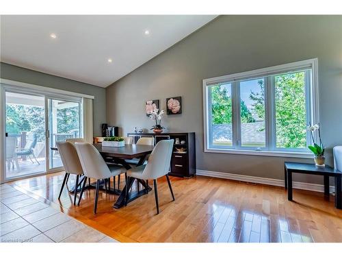 64 Sandra Drive, Fenwick, ON - Indoor Photo Showing Dining Room