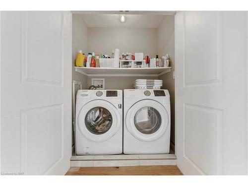 7084 Optimist Lane, Niagara Falls, ON - Indoor Photo Showing Laundry Room