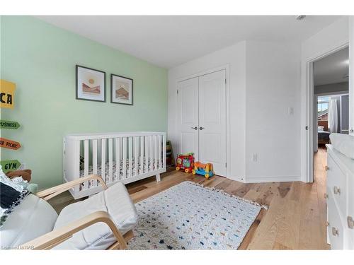 7084 Optimist Lane, Niagara Falls, ON - Indoor Photo Showing Bedroom